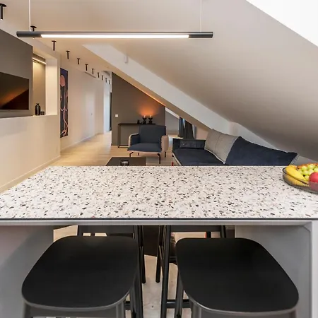 Artsy Exclusive Old Town Gallery Walk Apartment Vilnius