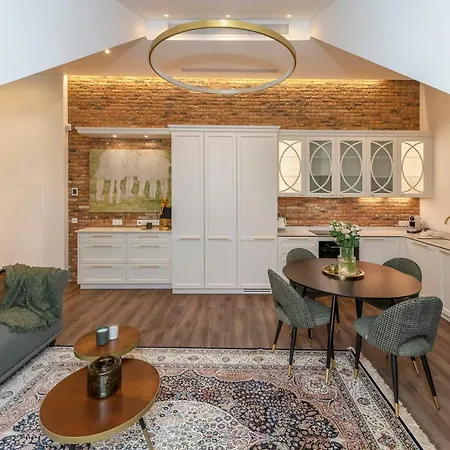 Apartment Artsy Exclusive Old Town Gallery Walk *