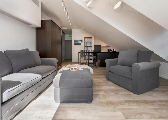 Artsy Exclusive Old Town Gallery Walk *