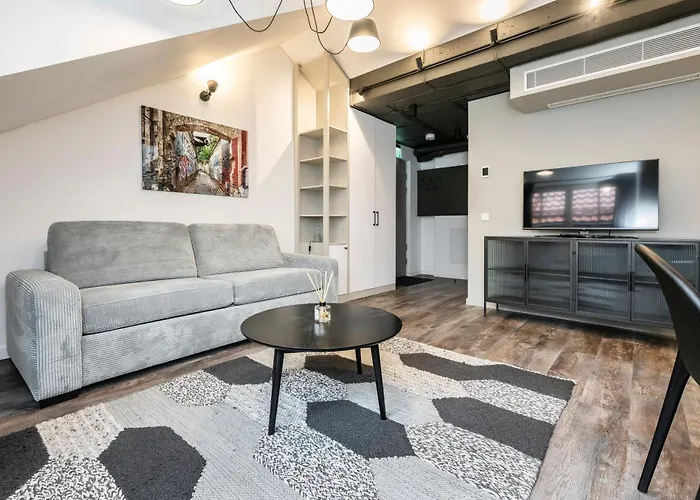 Artsy Exclusive Old Town Gallery Walk Appartement